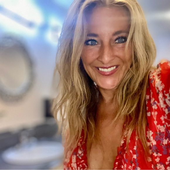 Meet your Posher, Teresia - Picture 1 of 1